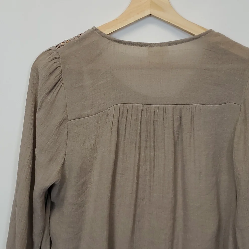 Fig & Flower Top - Size Medium.